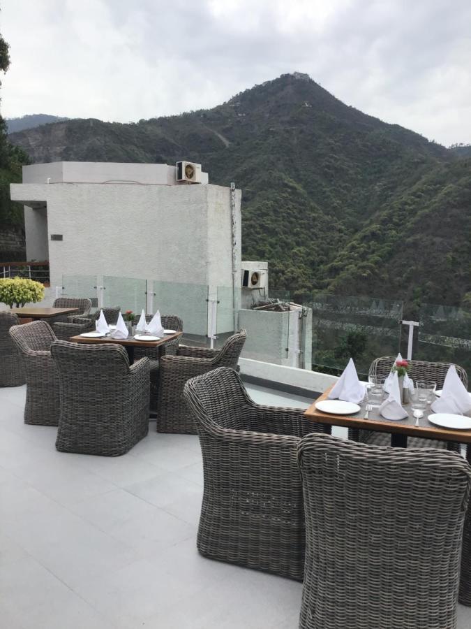 Timber Trail Base Resort - At The Foothills Of Adventure Parwanoo Exterior foto